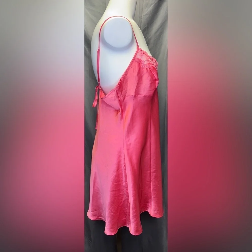 Victoria’s Secret Vintage Satin Slip Dress Negligee lace detail side slit Large